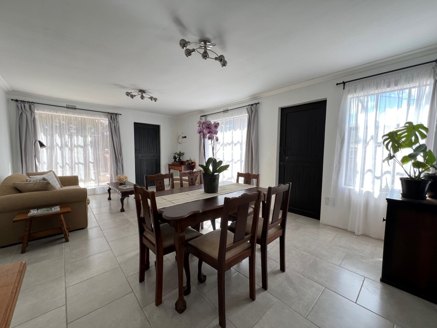 2 Bedroom Property for Sale in Napier Western Cape